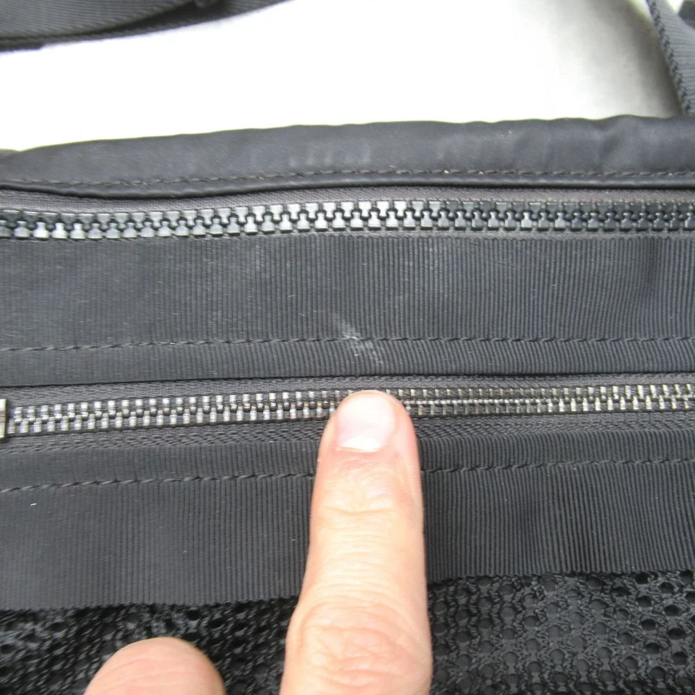 Lululemon Crossbody Bag‎ Mens Black Waterproof Mesh Pocket Utility Travel Pouch